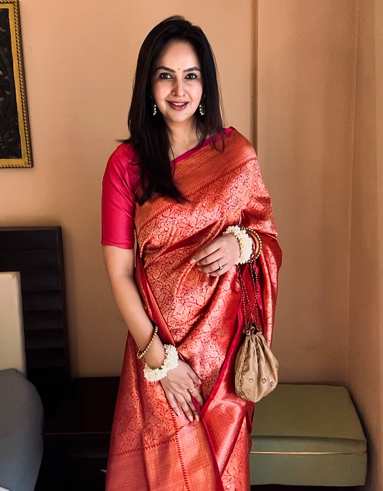 Reshma, Laal Brocade Banarasi