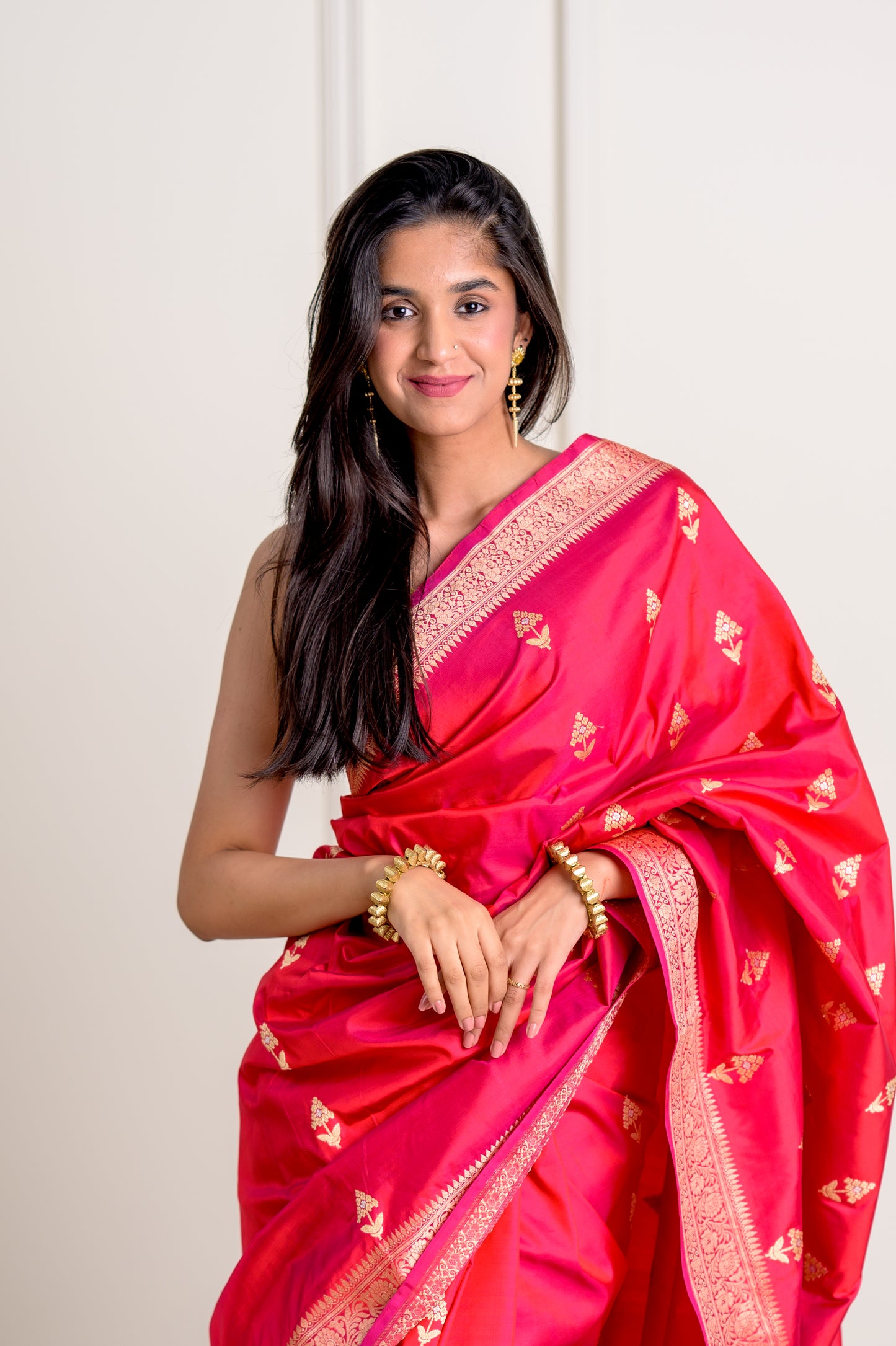 Surkh Red Katan Silk Banarasi With Kadhua Weaving