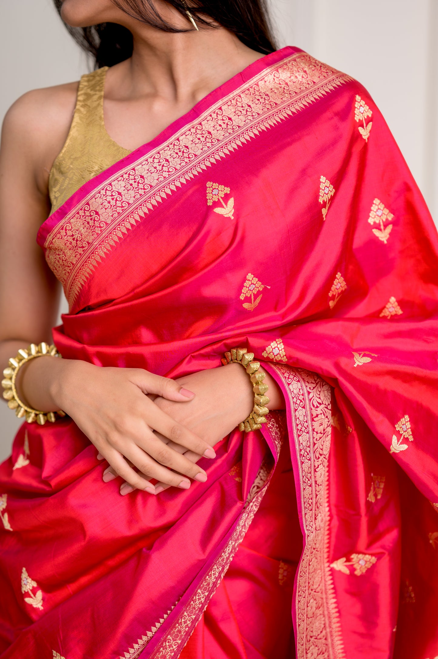 Surkh Red Katan Silk Banarasi With Kadhua Weaving